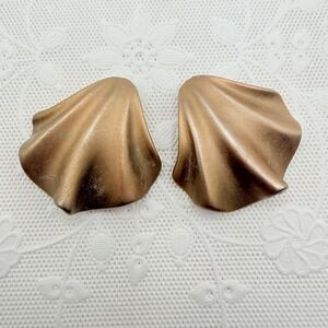 Vintage Retro BLUETTE Made in France/USA Gold Tone Fan Shell Wave Shoe Clips